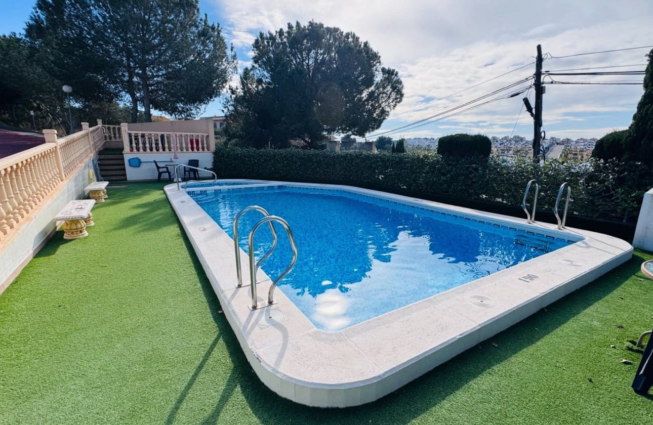 2 bedroom Villa for sale in Algorfa with pool garage - € 249,950 (Ref: 9516513)