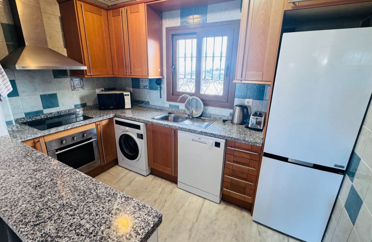 2 soveværelse Lejlighed til salg i Algorfa med swimmingpool garage - € 210.000 (Ref: 9528800)