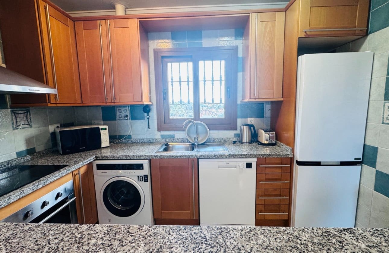 2 soveværelse Lejlighed til salg i Algorfa med swimmingpool garage - € 210.000 (Ref: 9528800)