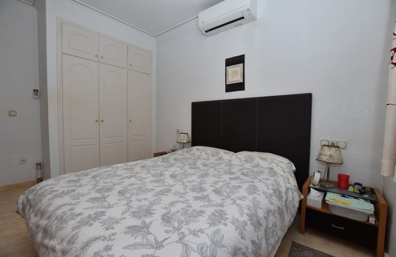 Casa de 2 habitaciones en Algorfa en venta con piscina garaje - 200.000 € (Ref: 9548978)