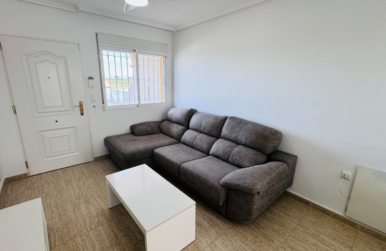 3 sovrum Hus till salu i Daya Nueva med pool - 159 950 € (Ref: 9552623)