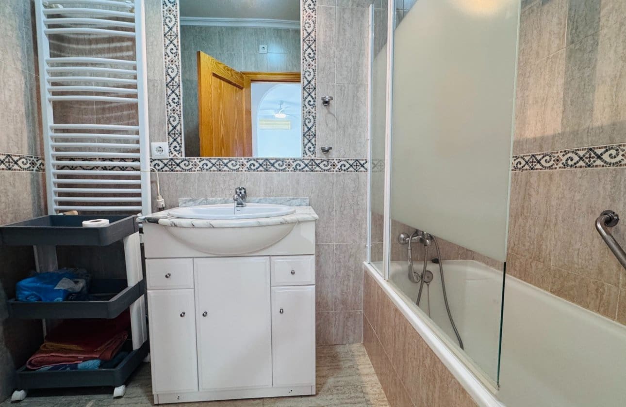 3 sovrum Hus till salu i Daya Nueva med pool - 159 950 € (Ref: 9552623)