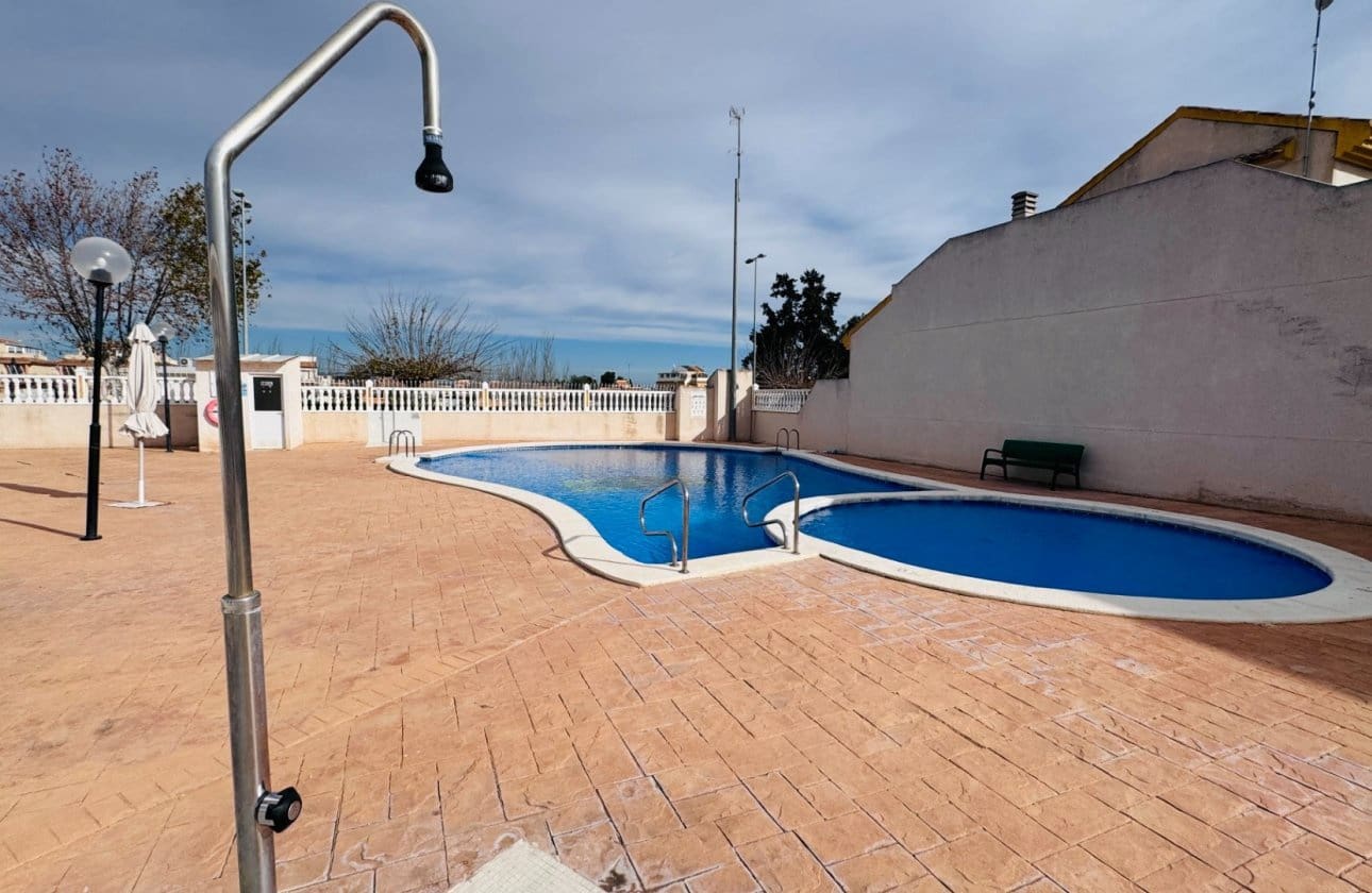 3 sovrum Hus till salu i Daya Nueva med pool - 159 950 € (Ref: 9552623)