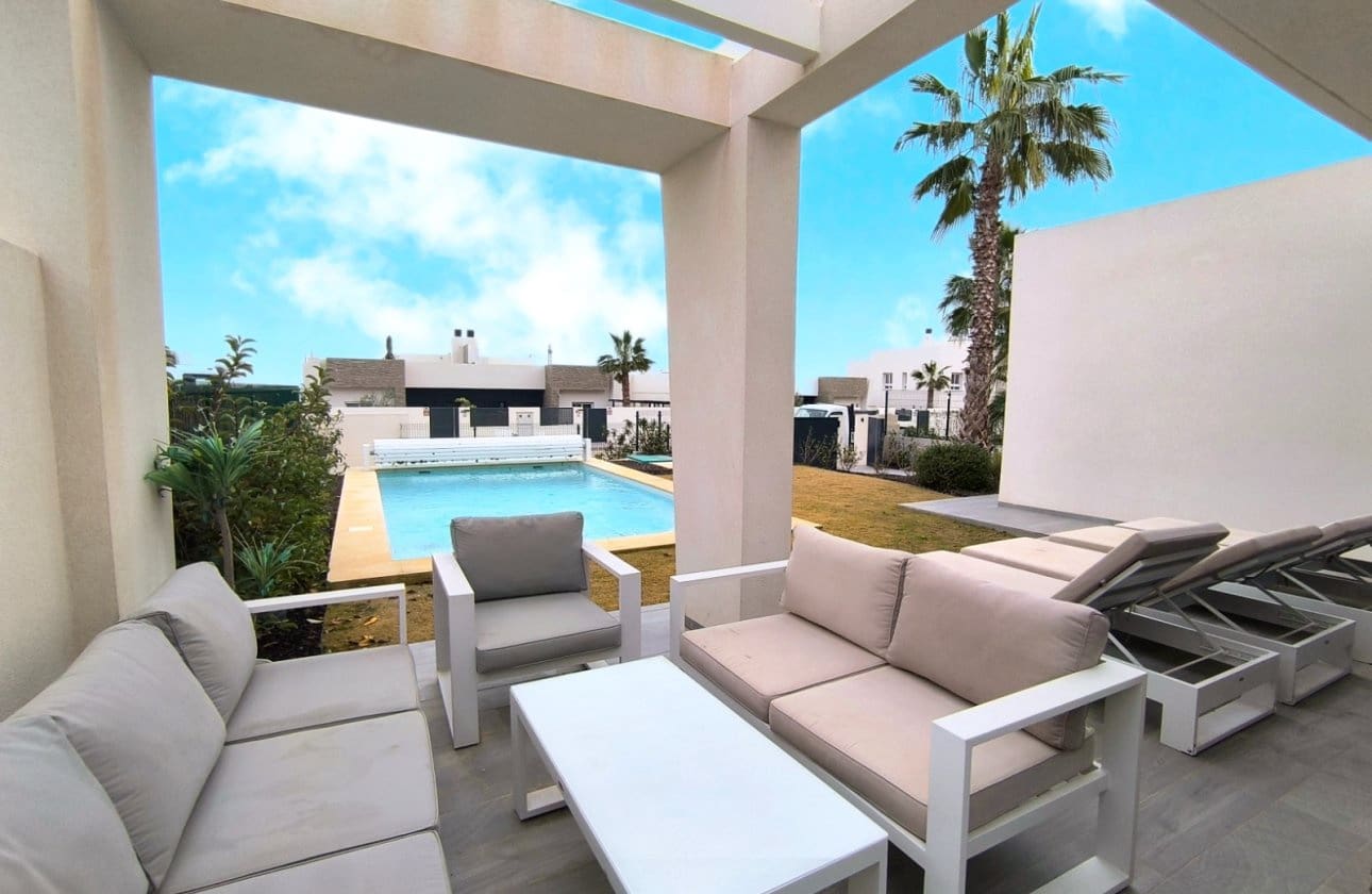 3 chambre Villa/Maison à vendre à Algorfa avec piscine garage - 550 000 € (Ref: 9580414)