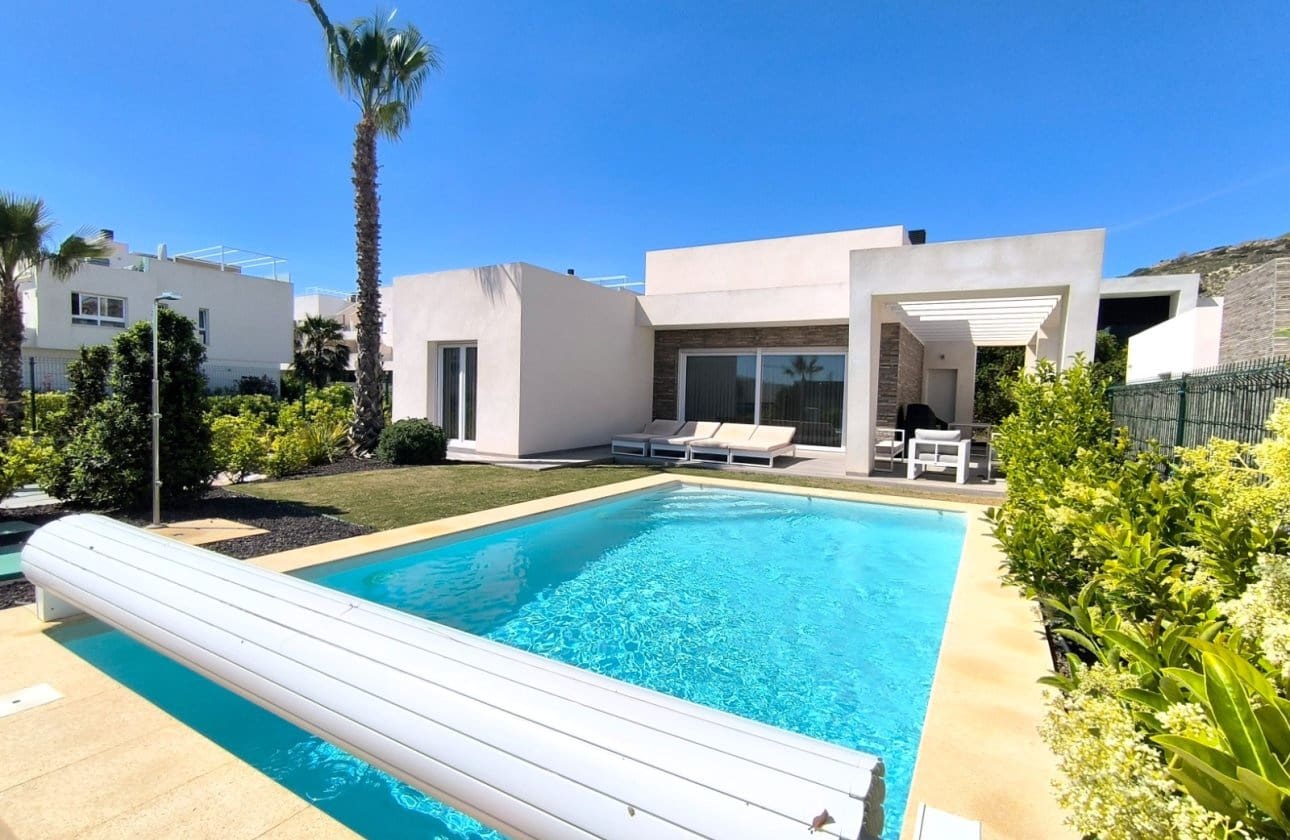 3 soverom Villa til salgs i Algorfa med svømmebasseng garasje - € 550 000 (Ref: 9580414)