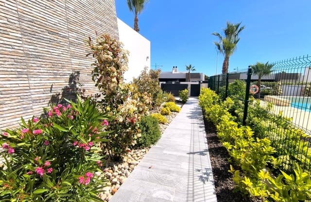 3 slaapkamer Villa te koop in Algorfa met zwembad garage - € 550.000 (Ref: 9580414)