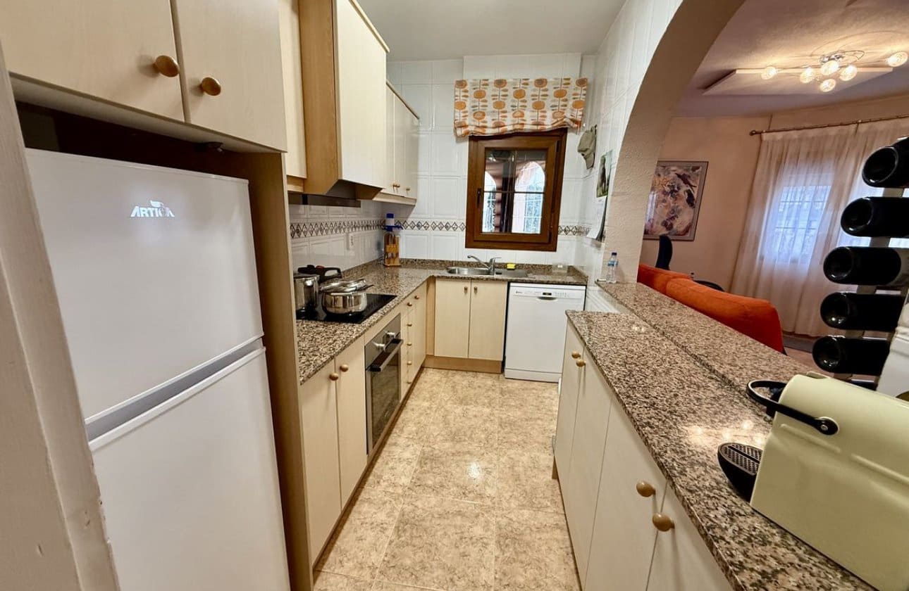 3 sovrum Villa till salu i Benijofar med pool - 330 000 € (Ref: 9603686)