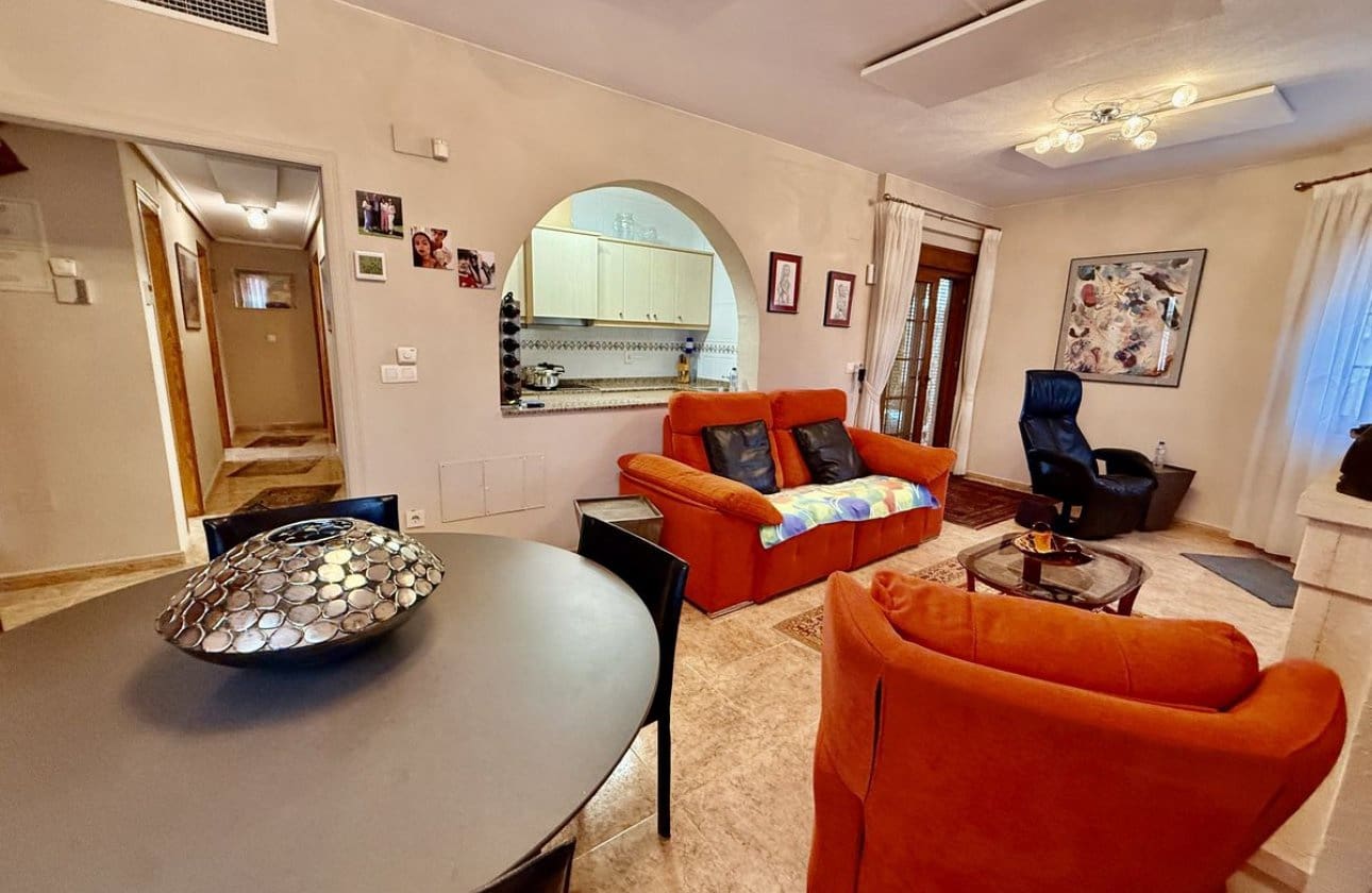 3 sovrum Villa till salu i Benijofar med pool - 330 000 € (Ref: 9603686)