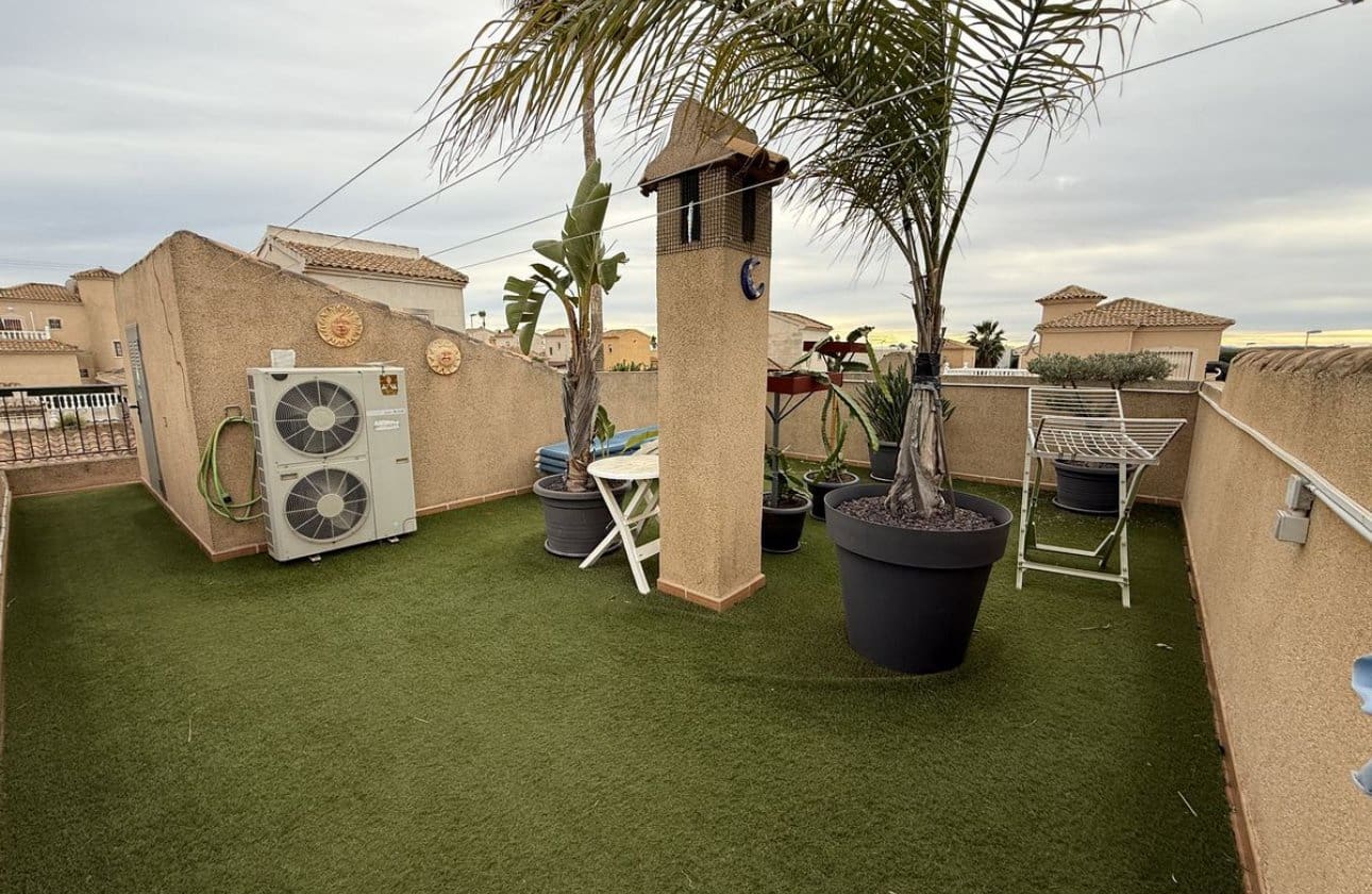 3 sovrum Villa till salu i Benijofar med pool - 330 000 € (Ref: 9603686)