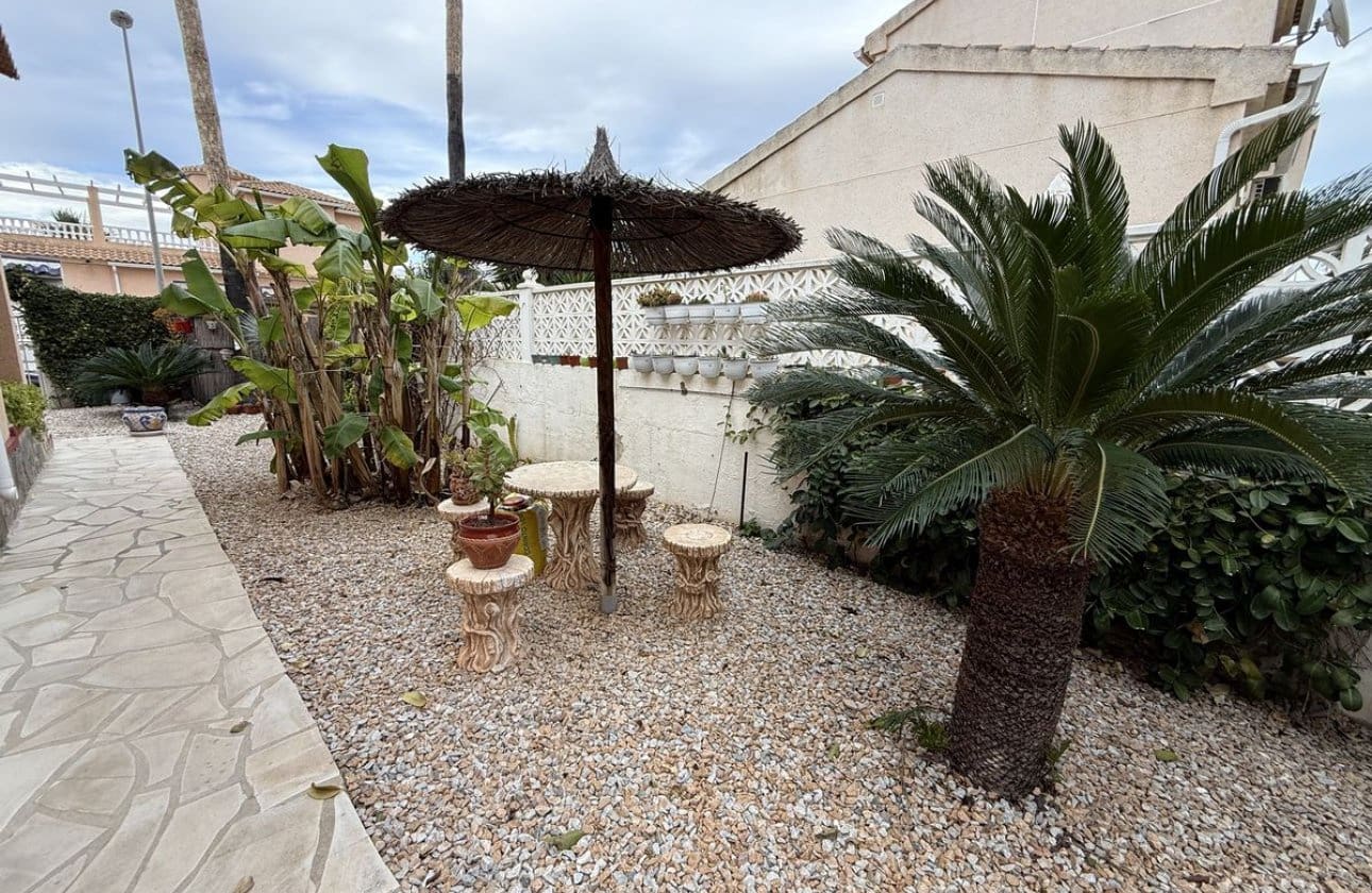 3 sovrum Villa till salu i Benijofar med pool - 330 000 € (Ref: 9603686)