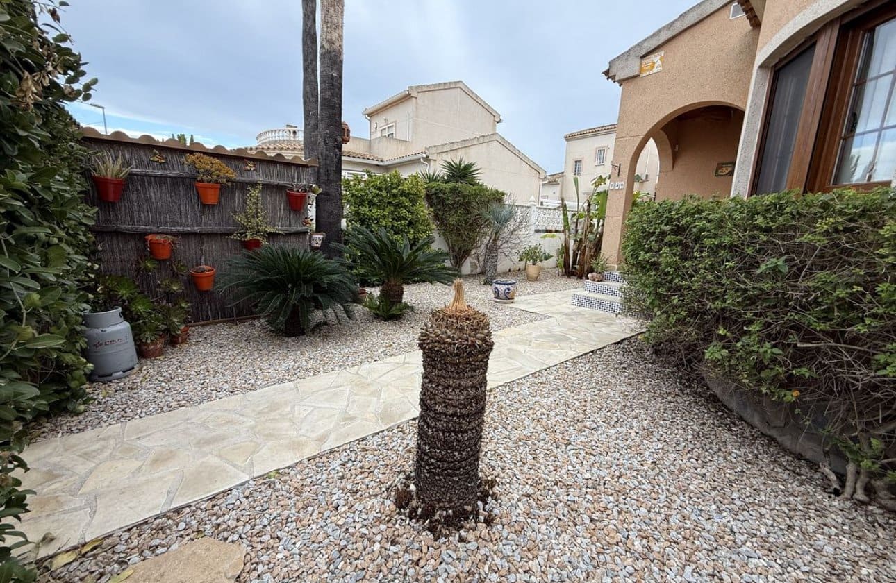 3 sovrum Villa till salu i Benijofar med pool - 330 000 € (Ref: 9603686)