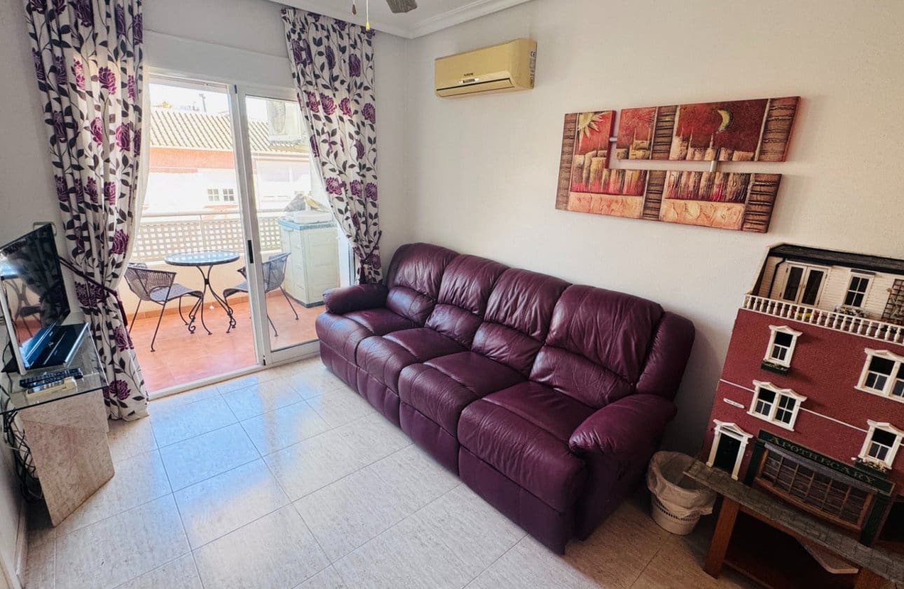 Apartamento de 2 habitaciones en Almoradí en venta con piscina - 109.950 € (Ref: 9631832)