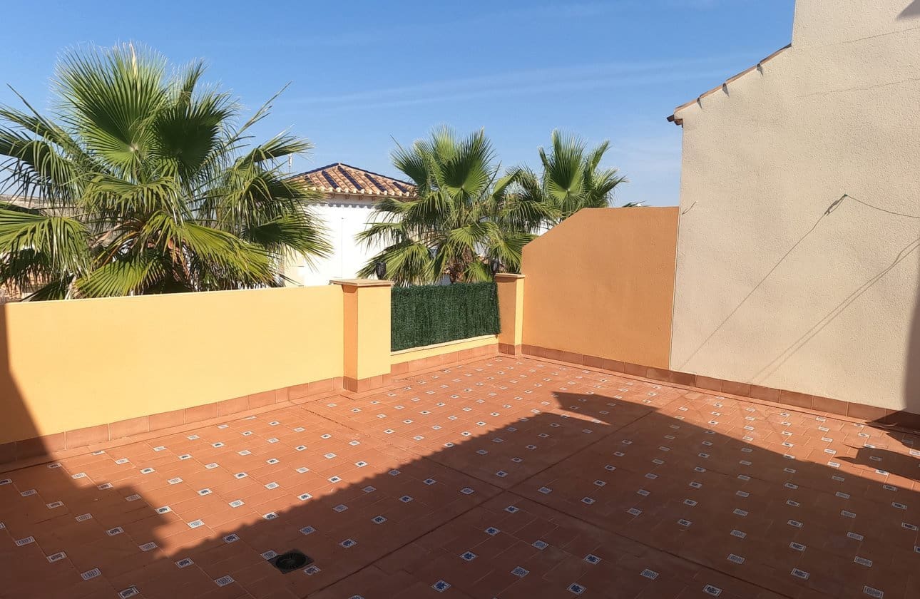 3 bedroom Townhouse for sale in Algorfa with pool - € 249,000 (Ref: 9643493)