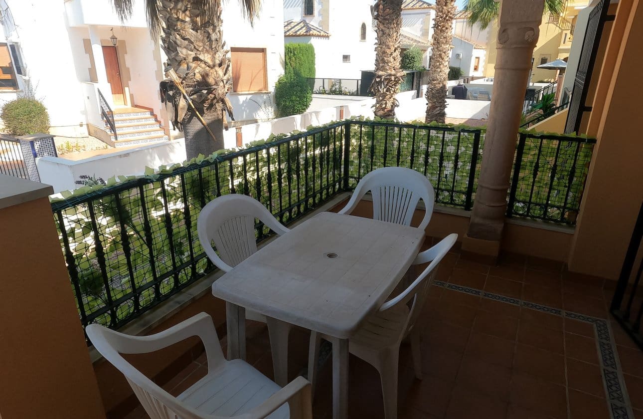 3 bedroom Townhouse for sale in Algorfa with pool - € 249,000 (Ref: 9643493)