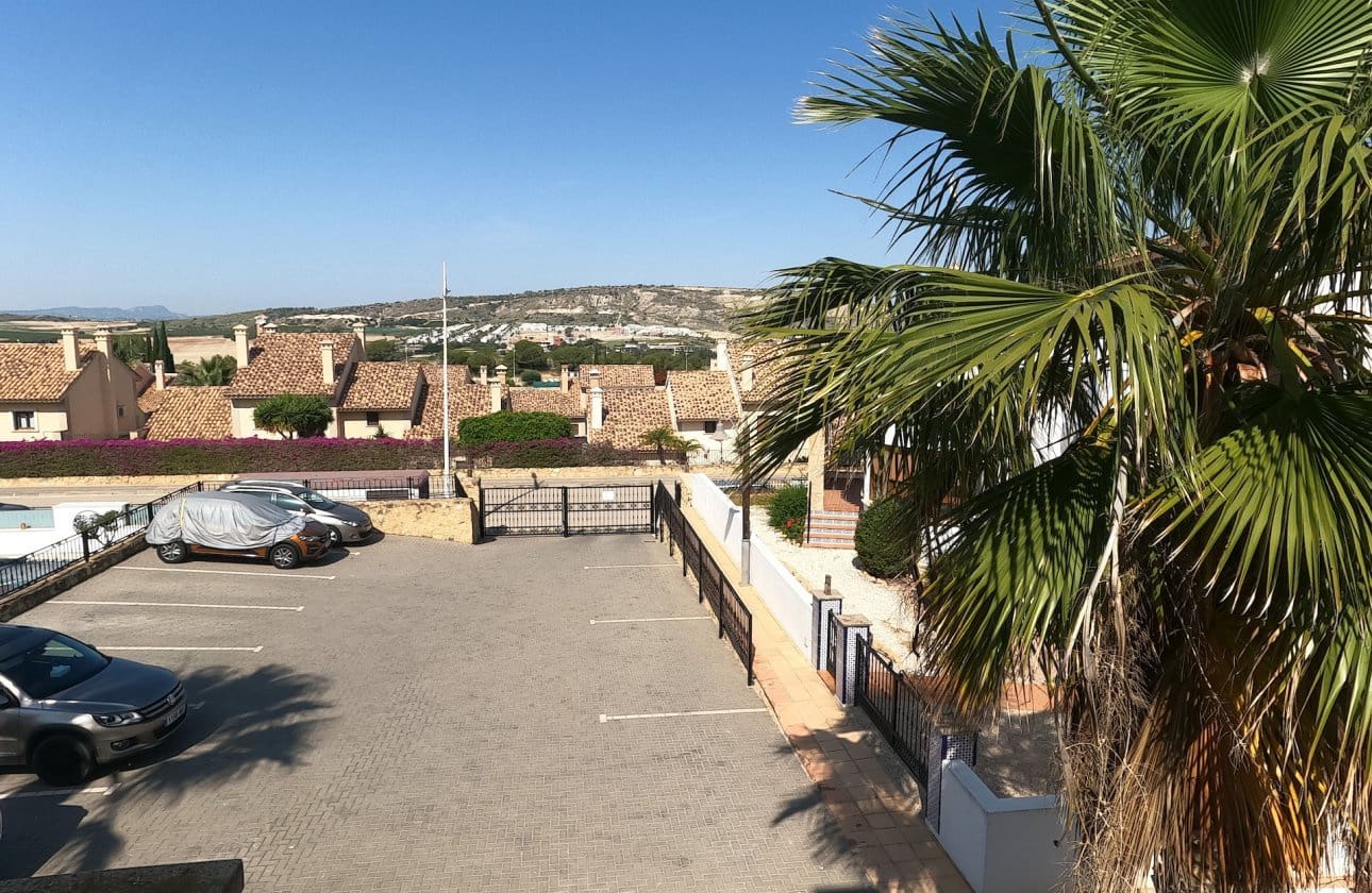 3 bedroom Townhouse for sale in Algorfa with pool - € 249,000 (Ref: 9643493)