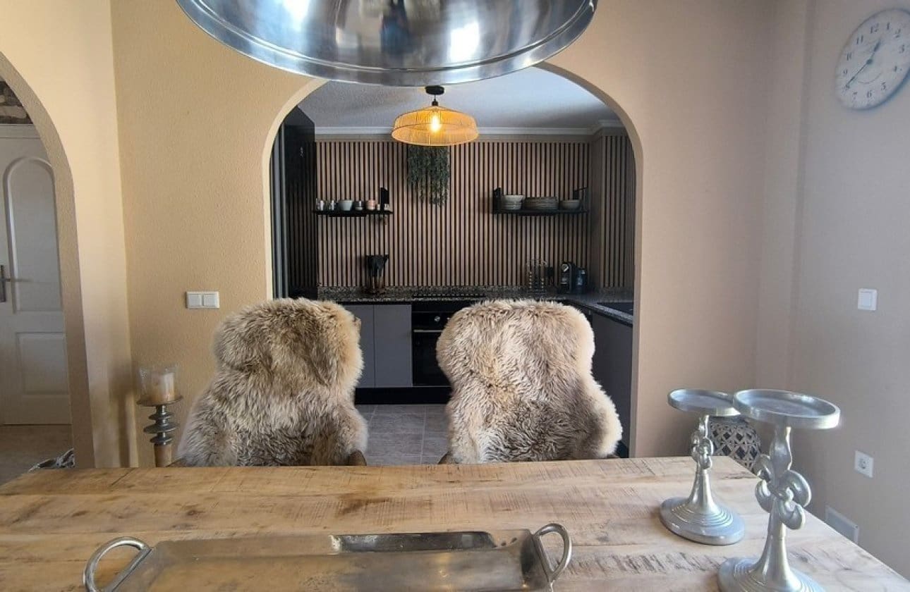 2 soverom Hus til salgs i Ciudad Quesada med svømmebasseng garasje - € 265 000 (Ref: 9652393)