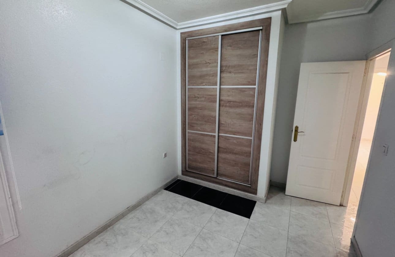 3 soveværelse Lejlighed til salg i Los Montesinos - € 134.900 (Ref: 9653312)