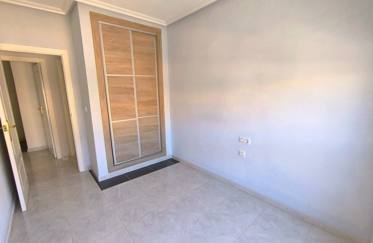 3 bedroom Apartment for sale in Los Montesinos - € 134,900 (Ref: 9653312)