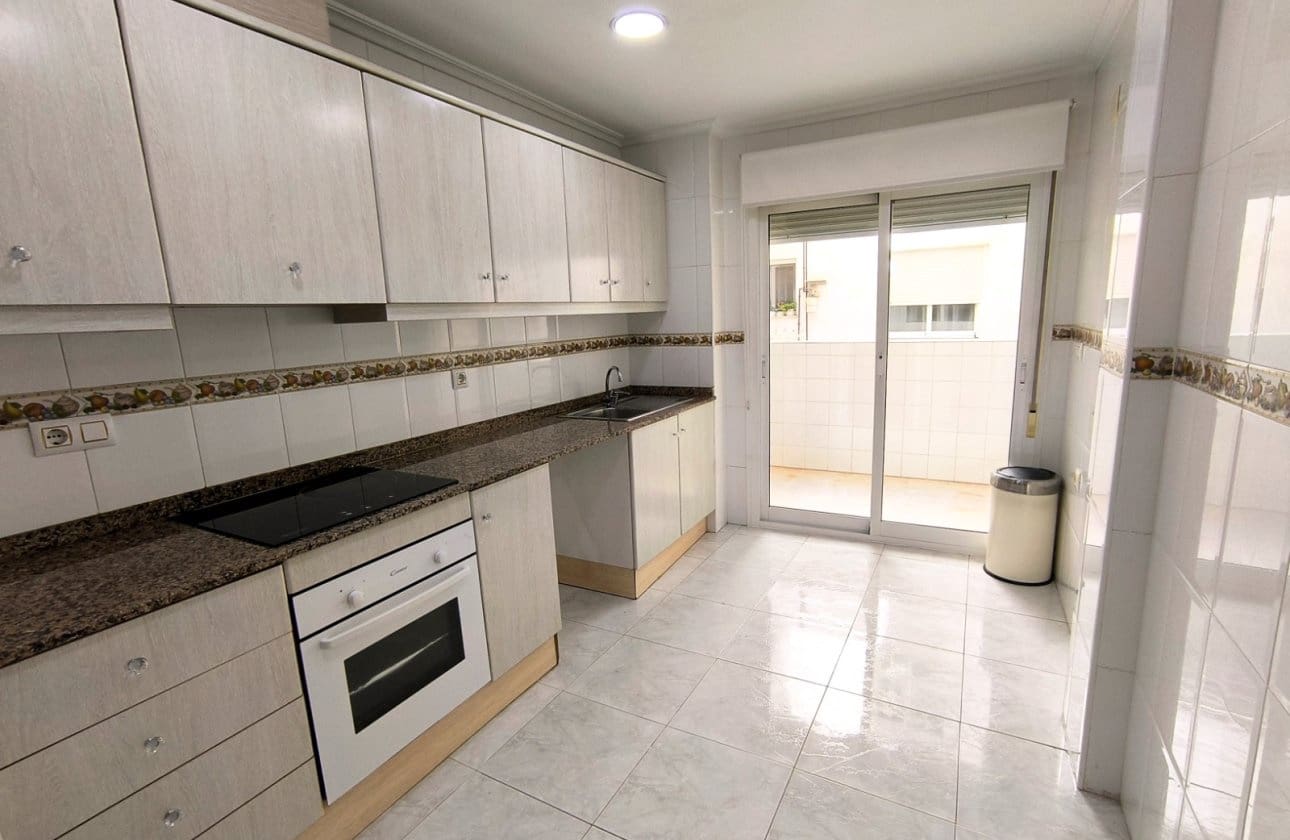 3 bedroom Apartment for sale in Los Montesinos - € 134,900 (Ref: 9653312)
