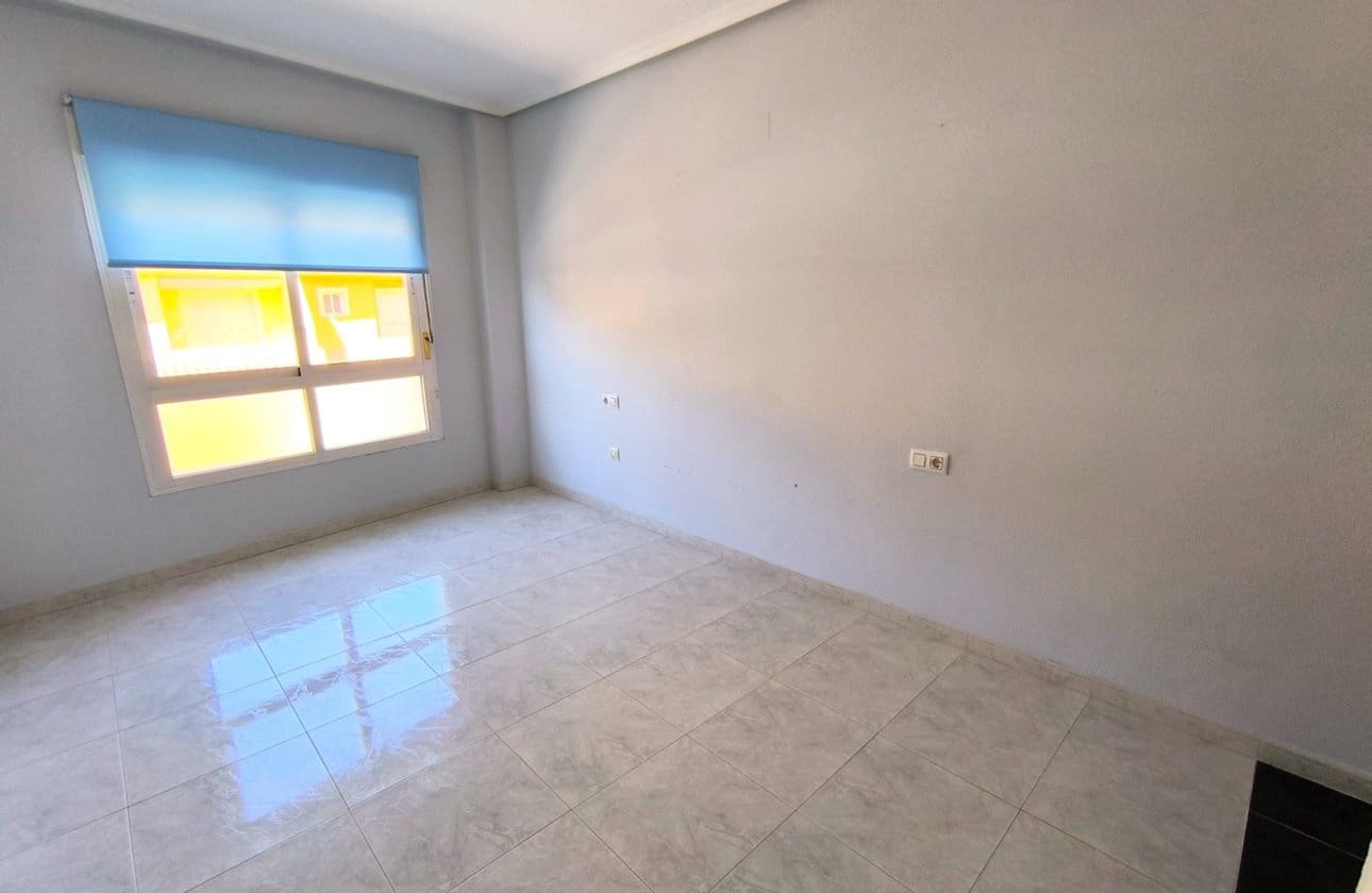 3 bedroom Apartment for sale in Los Montesinos - € 134,900 (Ref: 9653312)