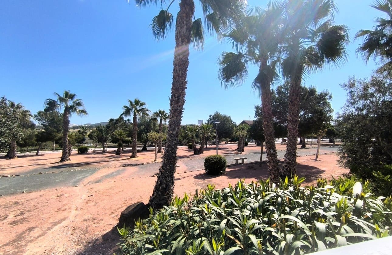 3 soverom Kjedet enebolig til salgs i Algorfa med svømmebasseng garasje - € 185 000 (Ref: 9713876)