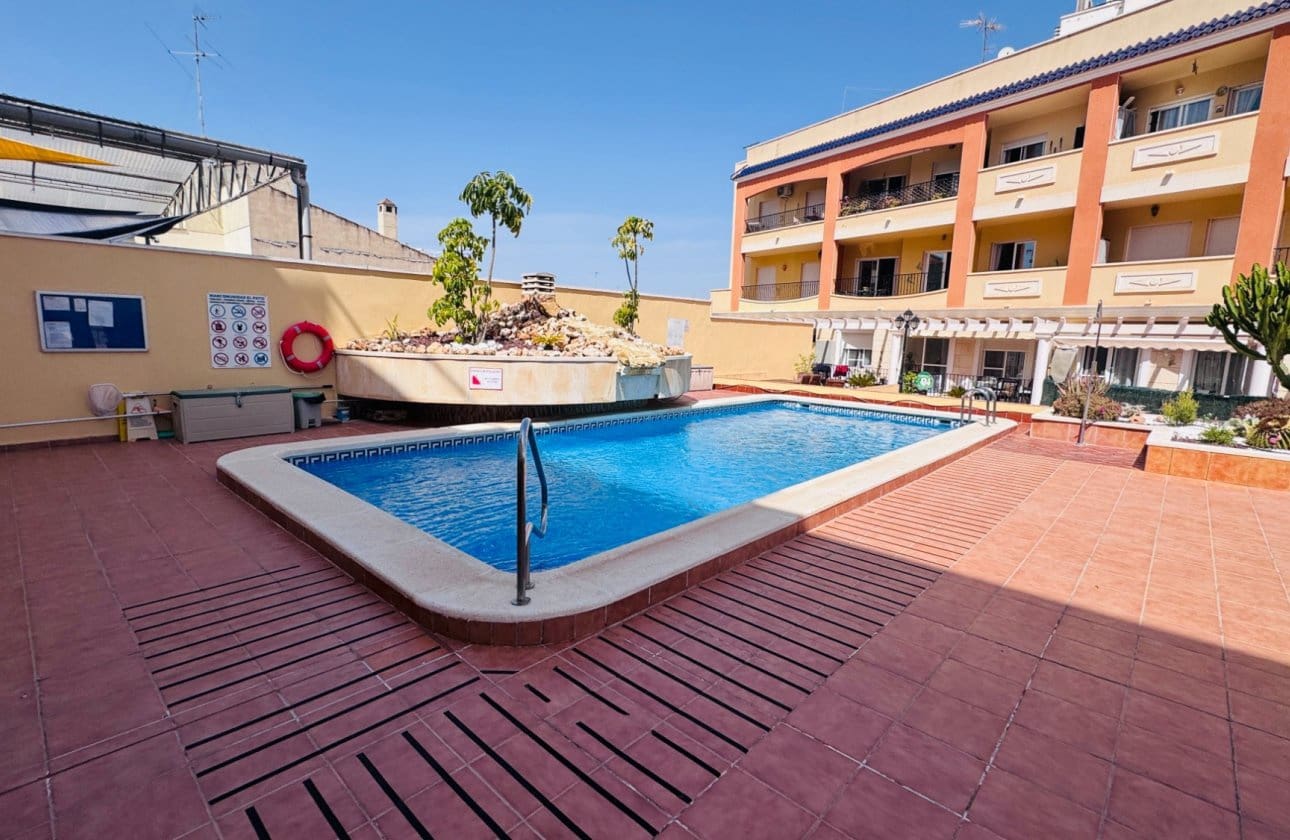 2 sovrum Lägenhet till salu i Algorfa med pool garage - 115 000 € (Ref: 9770114)