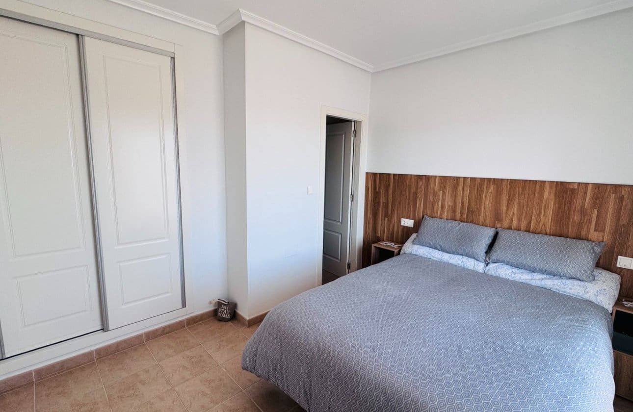 3 sypialnia Apartament na sprzedaż w Jacarilla z basenem garażem - 139 950 € (Ref: 9782139)