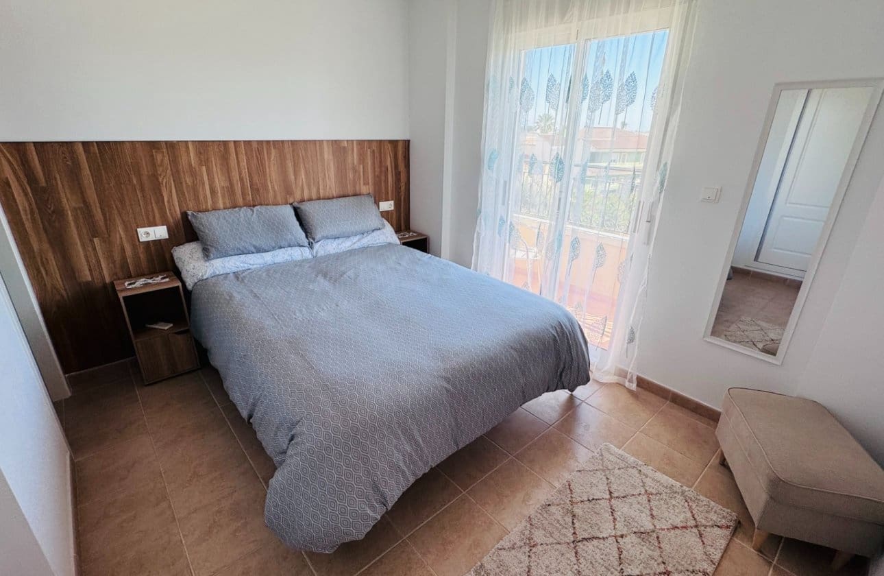 3 sypialnia Apartament na sprzedaż w Jacarilla z basenem garażem - 139 950 € (Ref: 9782139)
