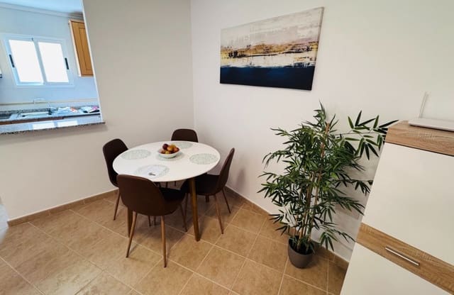 3 sypialnia Apartament na sprzedaż w Jacarilla z basenem garażem - 139 950 € (Ref: 9782139)