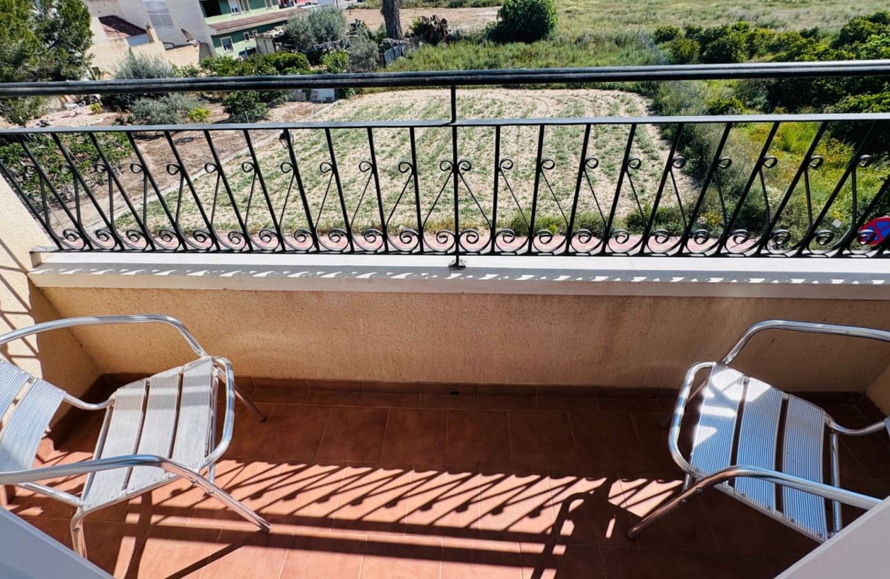 3 sypialnia Apartament na sprzedaż w Jacarilla z basenem garażem - 139 950 € (Ref: 9782139)