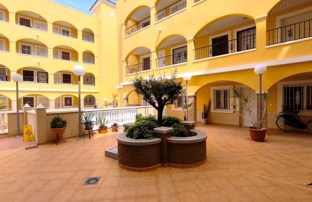 2 soverom Leilighet til salgs i Algorfa med svømmebasseng garasje - € 113 000 (Ref: 9793164)