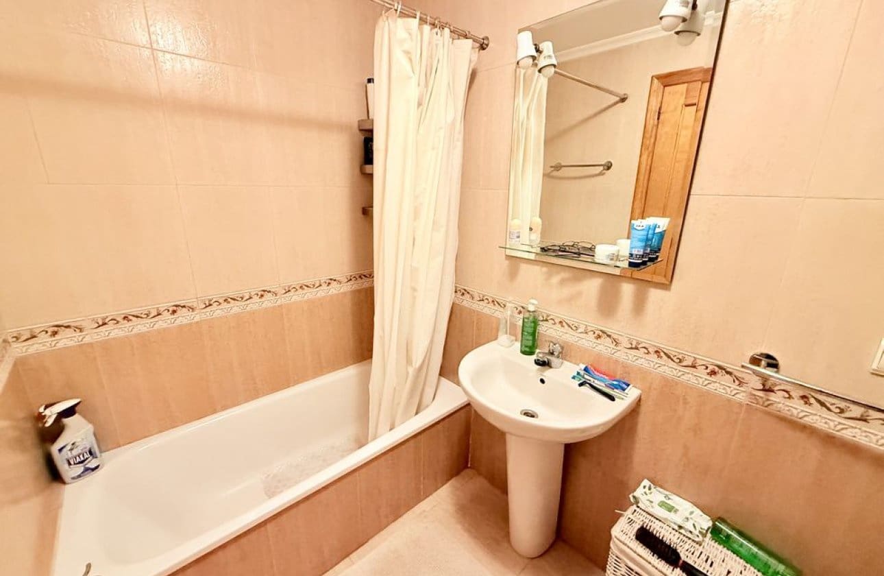 2 Zimmer Apartment zu verkaufen in Los Montesinos - 129.950 € (Ref: 9809408)