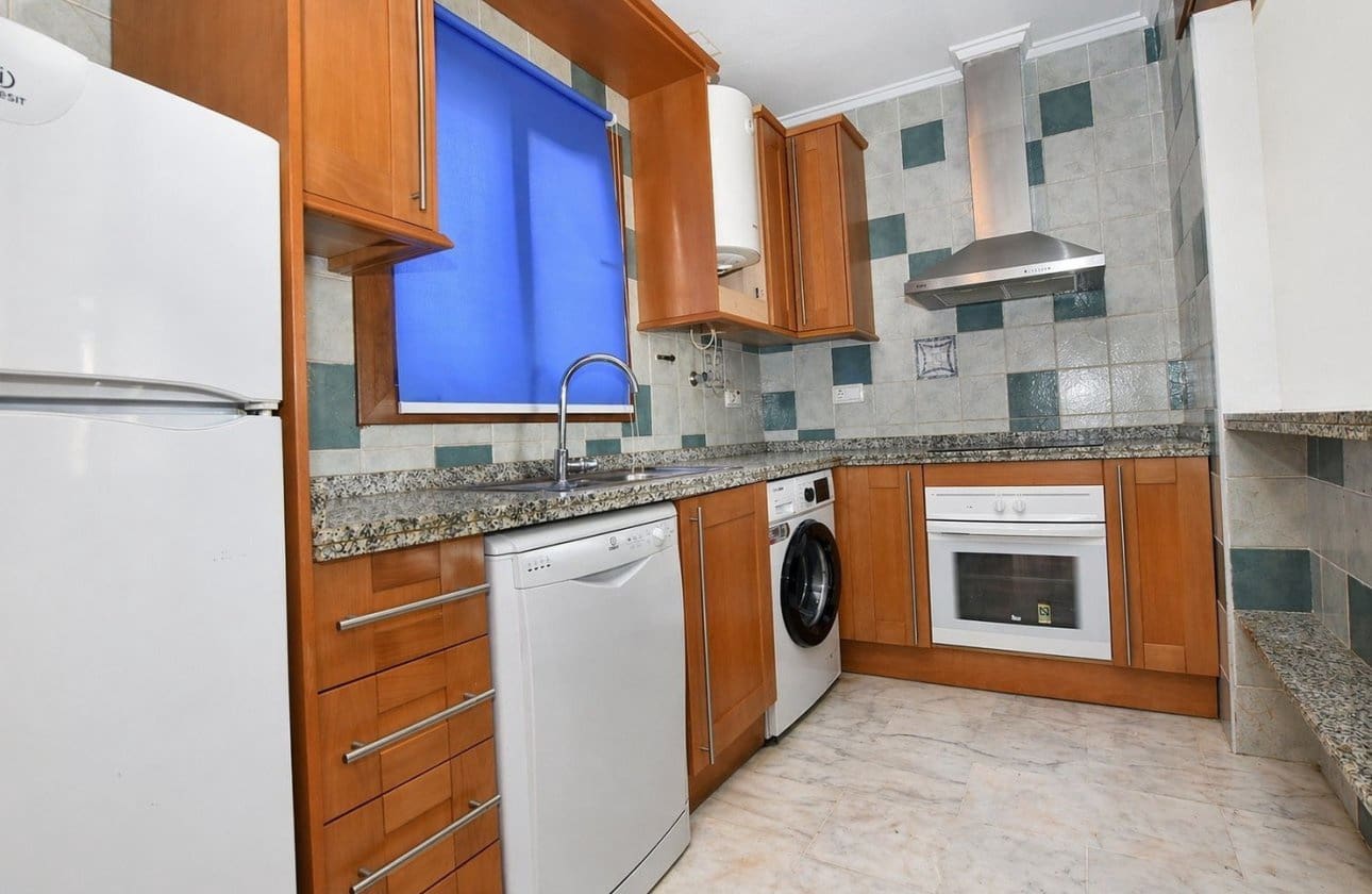 2 bedroom Bungalow for sale in Algorfa with pool - € 234,900 (Ref: 9809409)