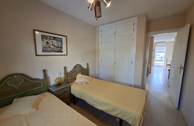 2 slaapkamer Bungalow te koop in Villamartin, Orihuela met zwembad - € 229.000 (Ref: 9809410)