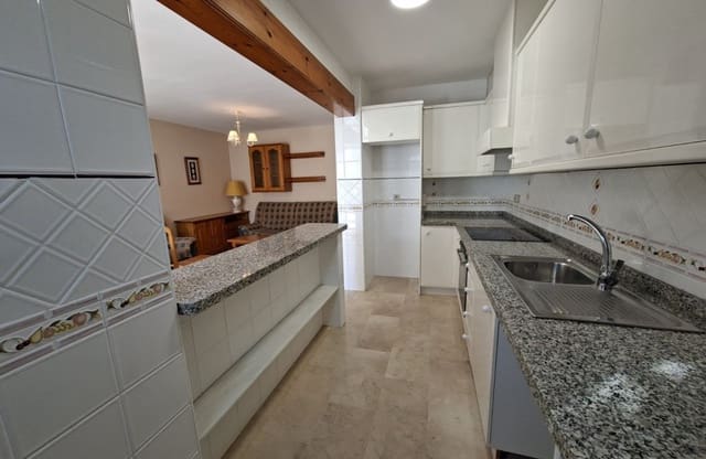 2 slaapkamer Bungalow te koop in Villamartin, Orihuela met zwembad - € 229.000 (Ref: 9809410)