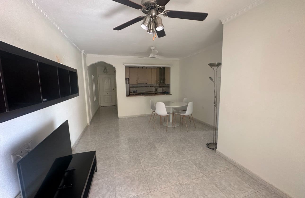 2 bedroom Apartment for sale in Algorfa with pool - € 115,000 (Ref: 9809411)