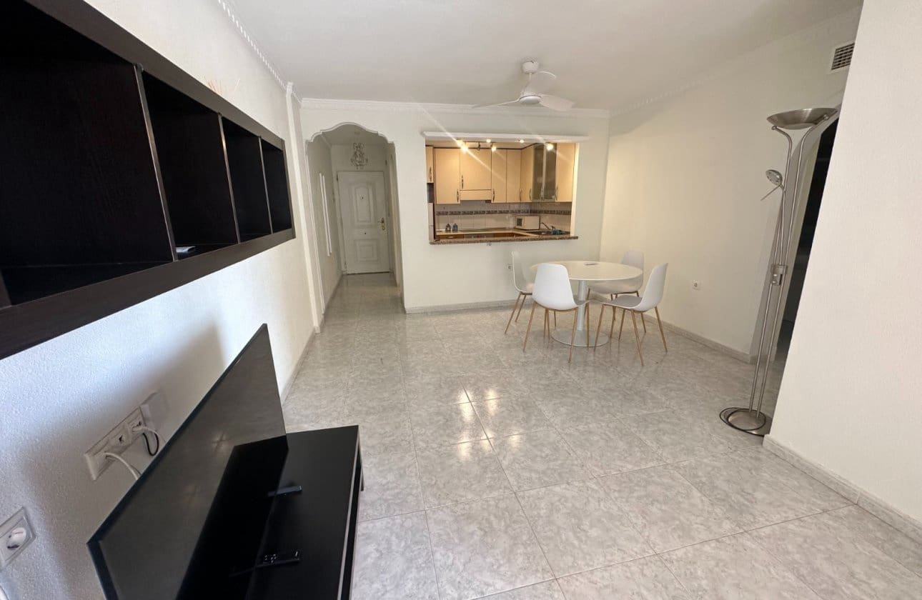 2 bedroom Apartment for sale in Algorfa with pool - € 115,000 (Ref: 9809411)