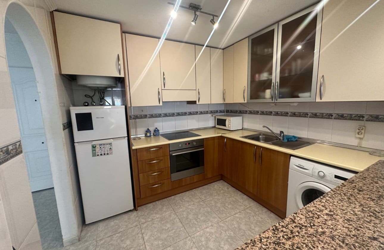 2 bedroom Apartment for sale in Algorfa with pool - € 115,000 (Ref: 9809411)