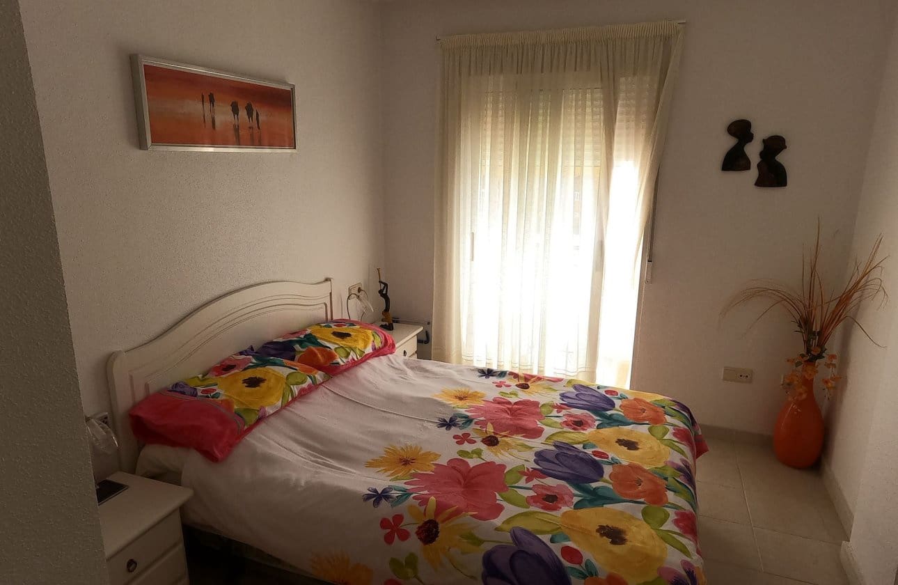 2 Zimmer Apartment zu verkaufen in Jacarilla mit Pool - 104.995 € (Ref: 9809413)