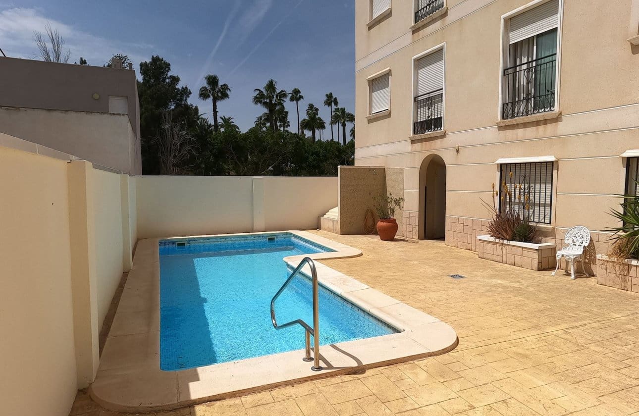 2 Zimmer Apartment zu verkaufen in Jacarilla mit Pool - 104.995 € (Ref: 9809413)
