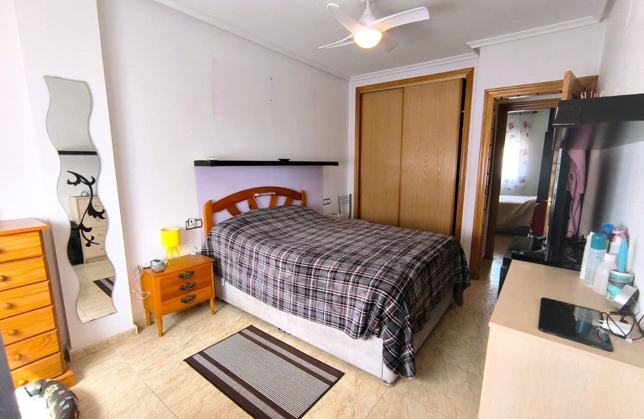 3 quarto Casa em Banda para venda em Orihuela - 132 500 € (Ref: 9816395)
