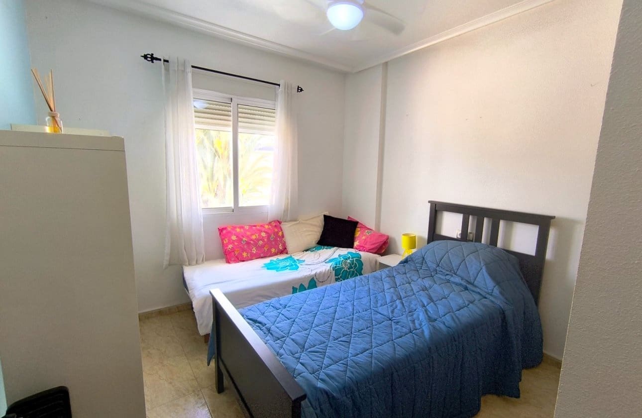 3 quarto Casa em Banda para venda em Orihuela - 132 500 € (Ref: 9816395)