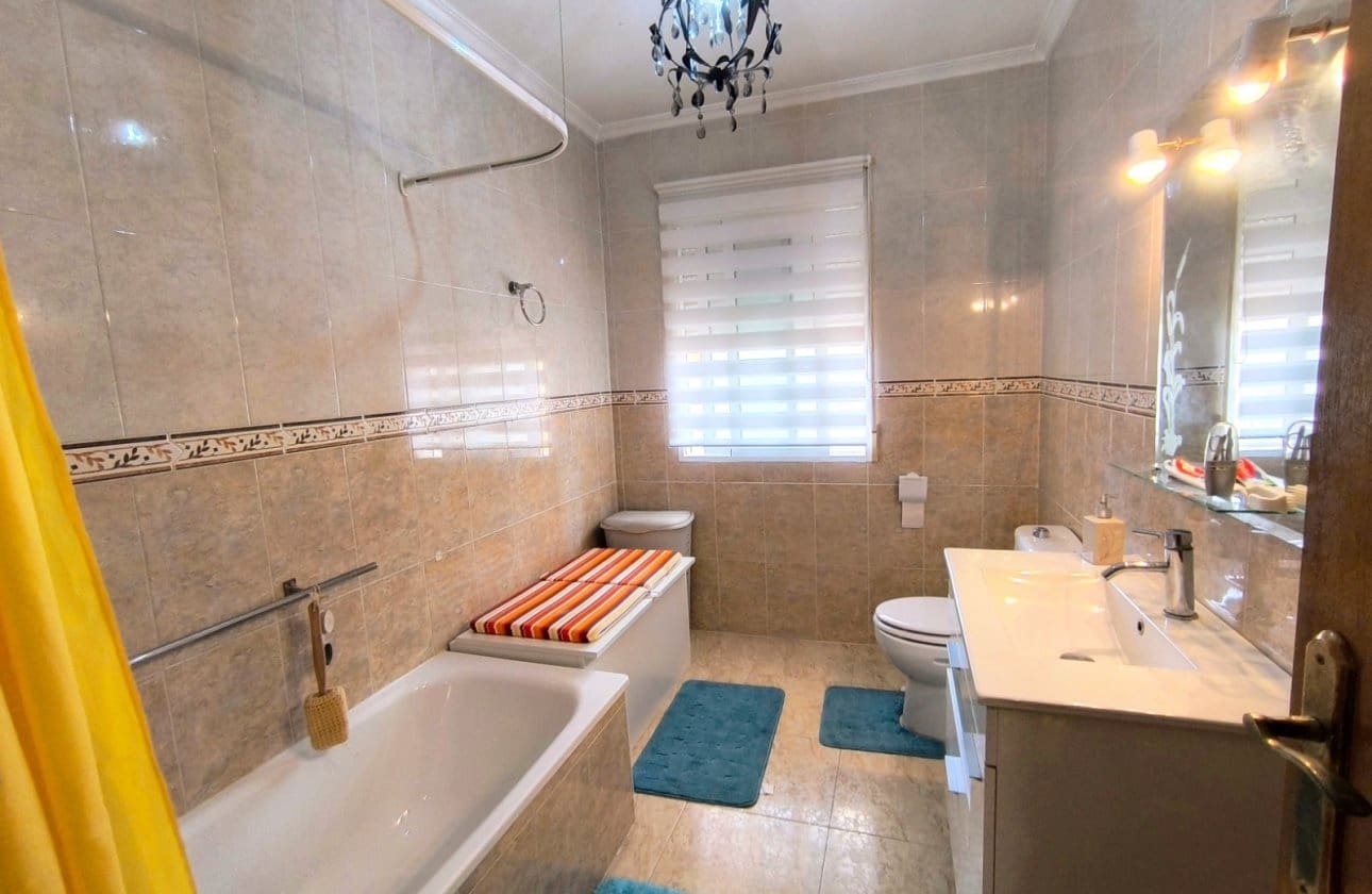 3 quarto Casa em Banda para venda em Orihuela - 132 500 € (Ref: 9816395)