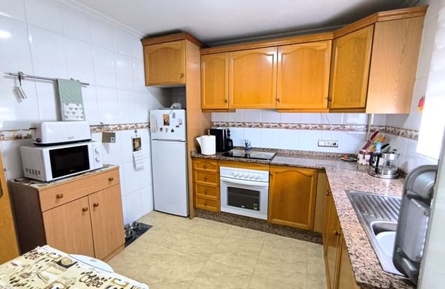 3 quarto Casa em Banda para venda em Orihuela - 132 500 € (Ref: 9816395)