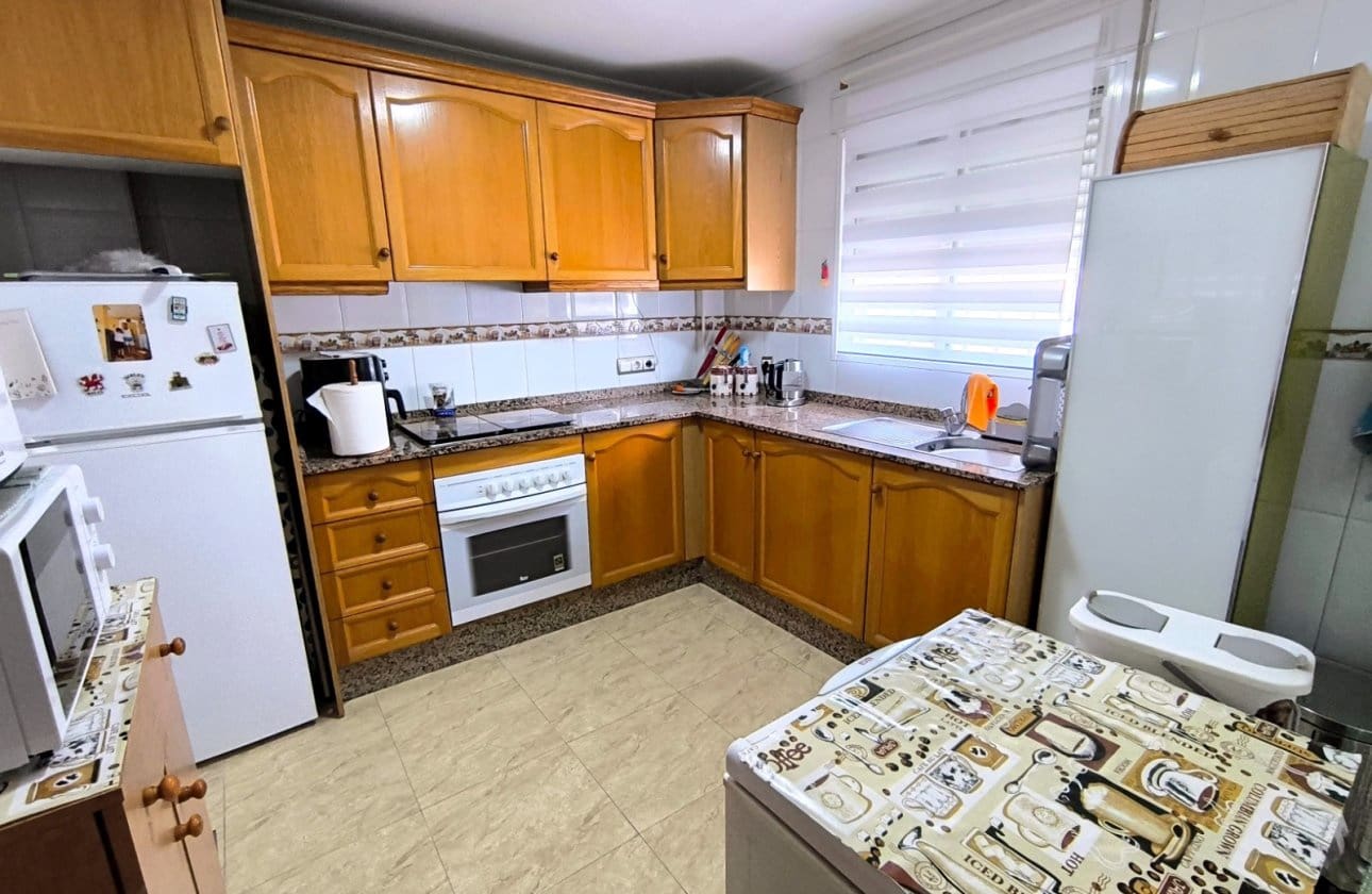 3 quarto Casa em Banda para venda em Orihuela - 132 500 € (Ref: 9816395)