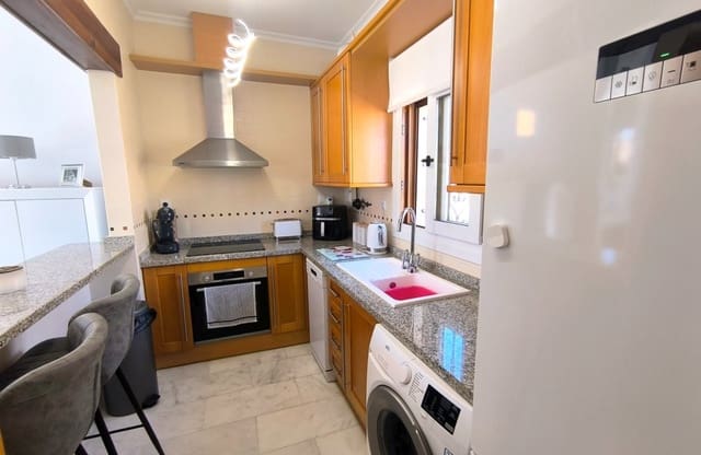 2 bedroom Bungalow for sale in Algorfa with pool garage - € 249,950 (Ref: 9816396)