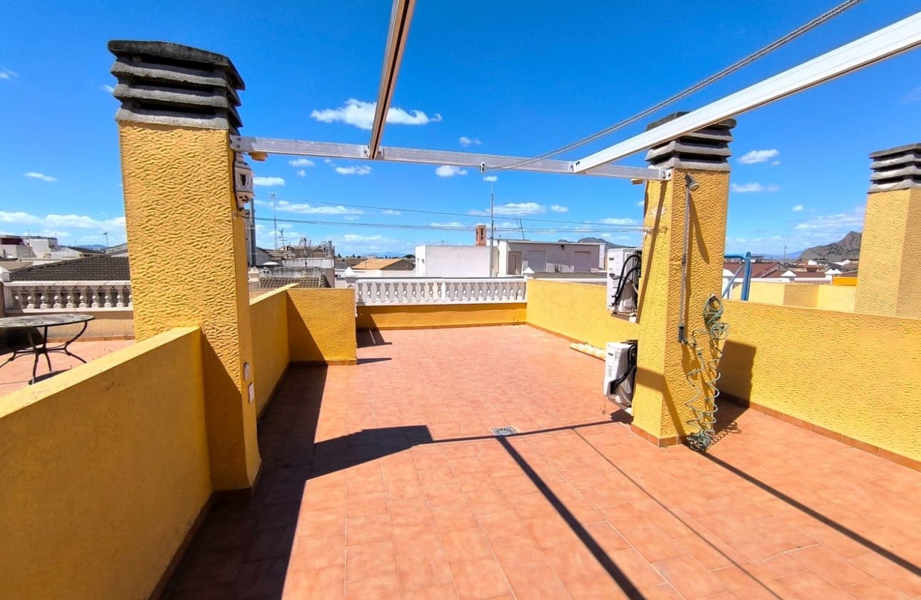 2 bedroom Apartment for sale in Orihuela with pool - € 90,000 (Ref: 9834558)