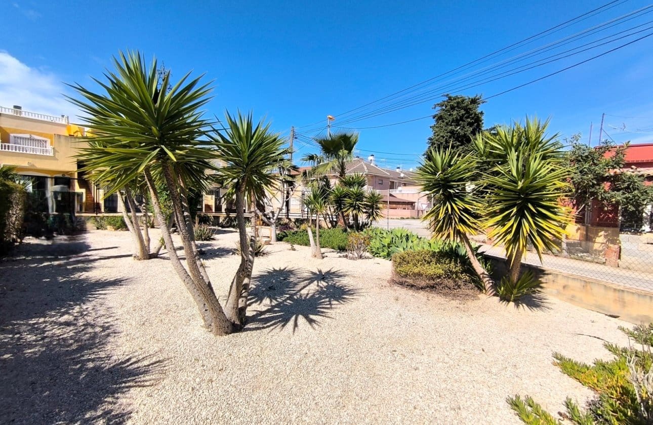 2 bedroom Apartment for sale in Orihuela with pool - € 90,000 (Ref: 9834558)