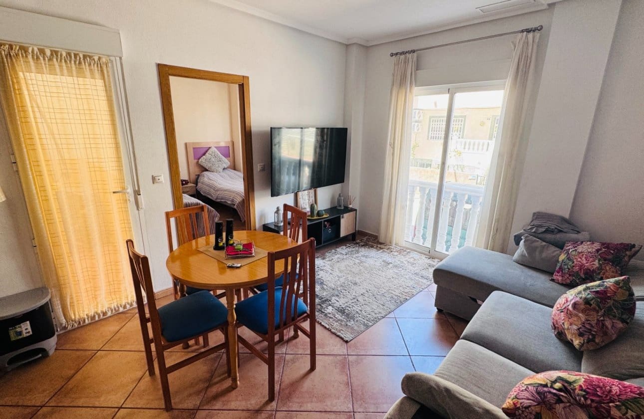 3 bedroom Apartment for sale in Algorfa with pool garage - € 124,950 (Ref: 9850124)