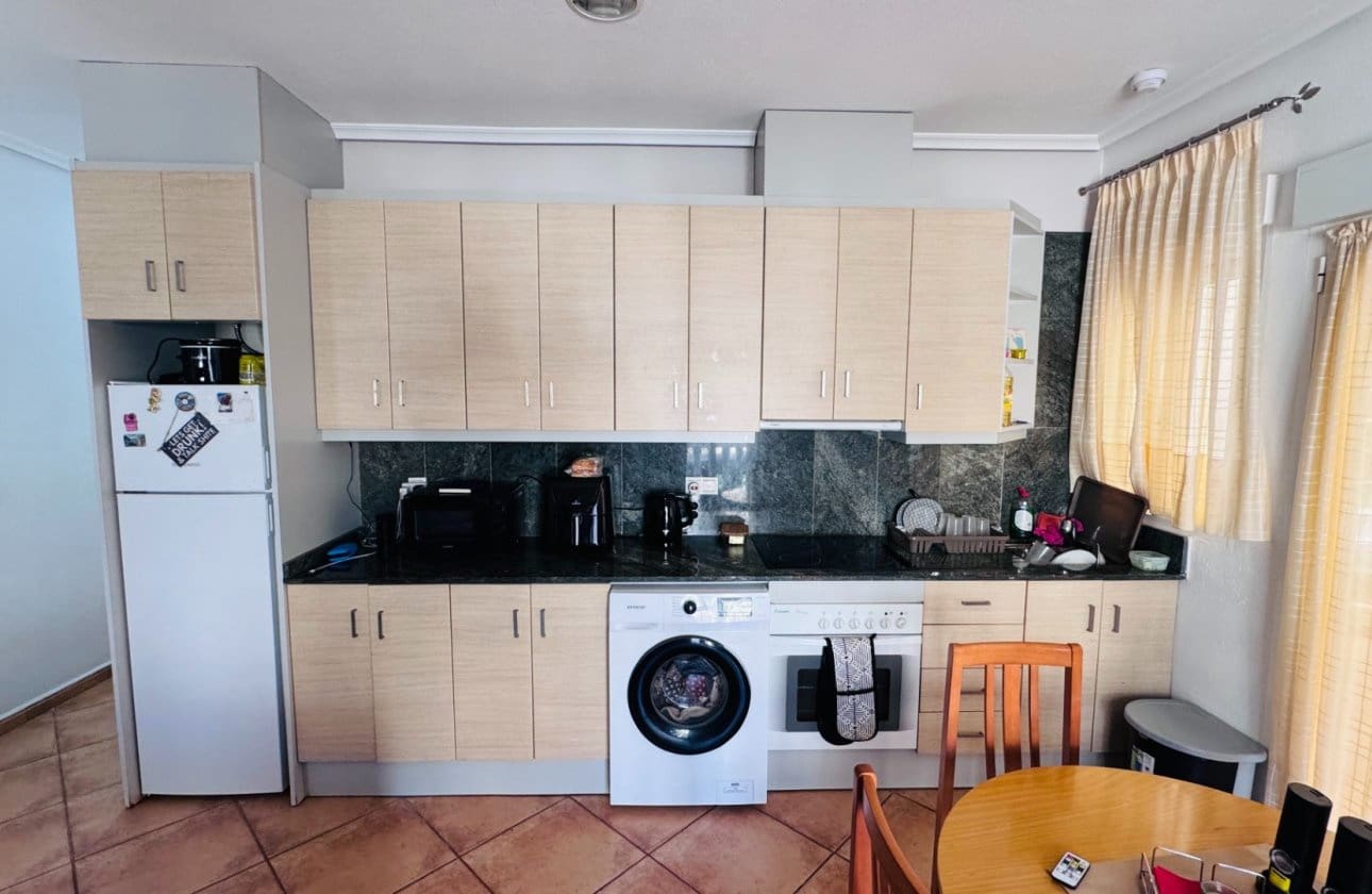 3 bedroom Apartment for sale in Algorfa with pool garage - € 124,950 (Ref: 9850124)